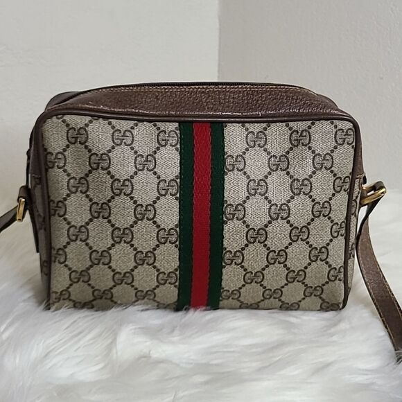 💯Authentic Gucci Crossbody with Cherryline 🍀 - Picture 4 of 16